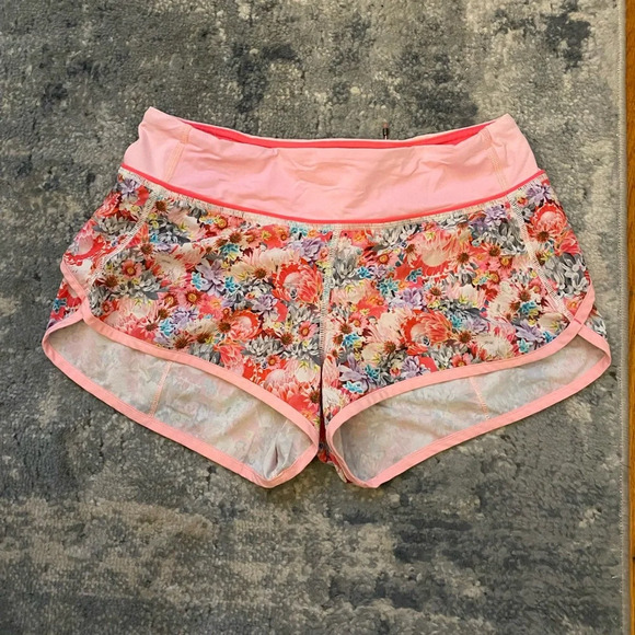 lululemon athletica Pants - Lululemon Speed Shorts, Flowabunga Floral, SZ 4
